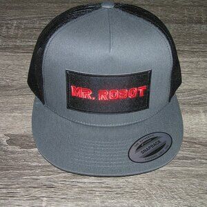 Mr. Robot Patch on Trucker Hat Yupoong/YP Classic 6006 Snapback Gray/White
